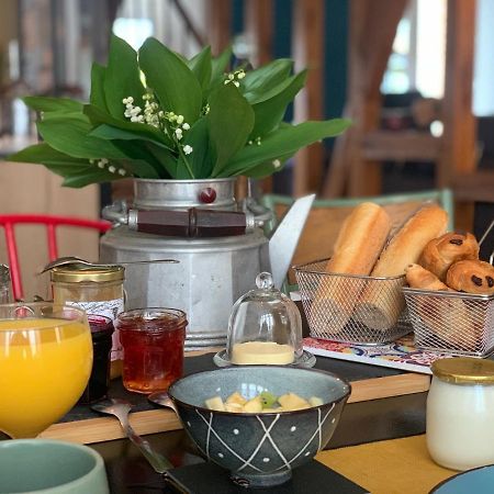 Bed and Breakfast Cote Jardin Sainte-Suzanne  Екстер'єр фото