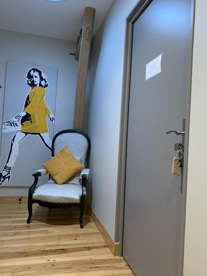 Bed and Breakfast Cote Jardin Sainte-Suzanne  Екстер'єр фото