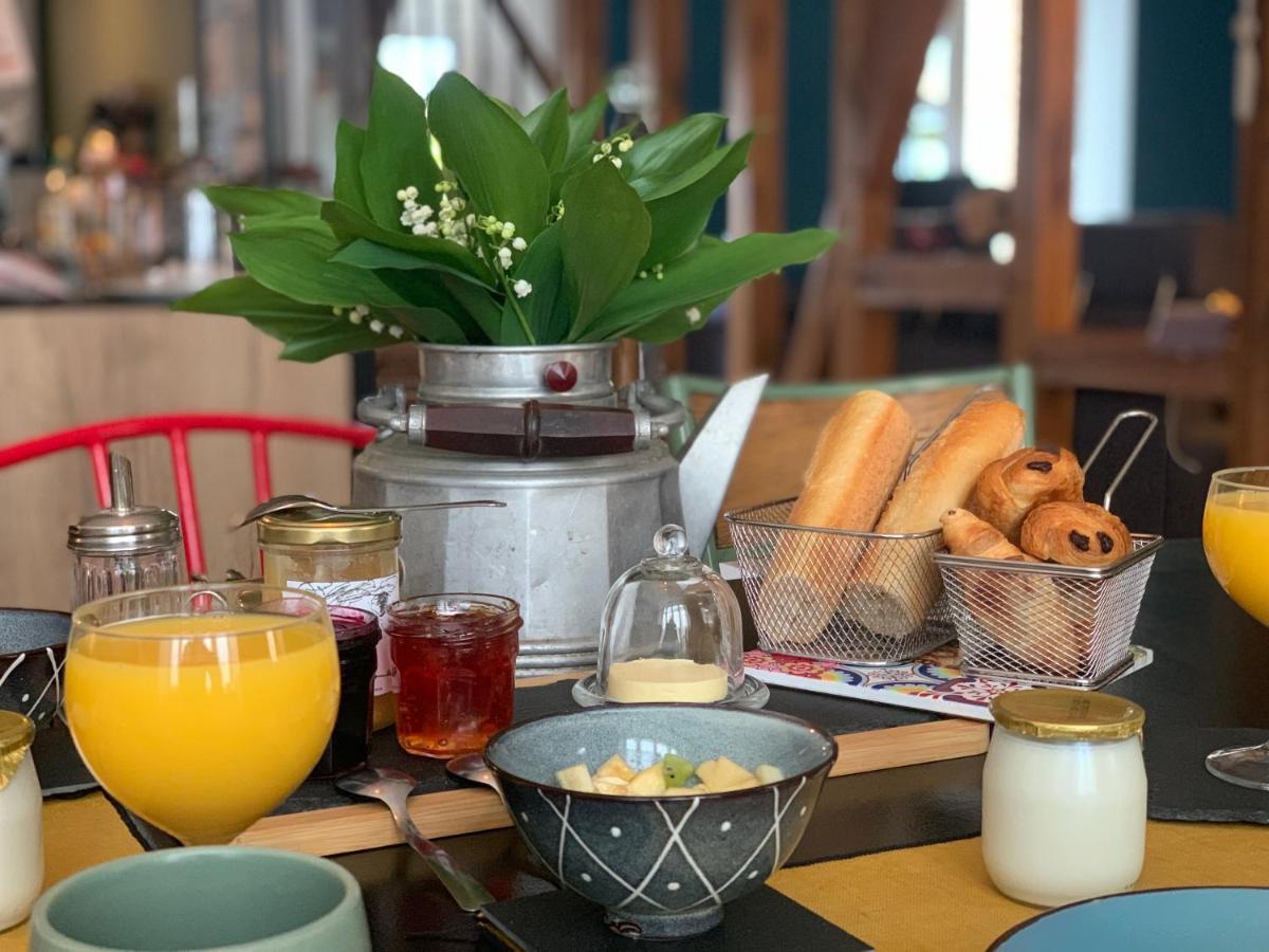 Bed and Breakfast Cote Jardin Sainte-Suzanne  Екстер'єр фото