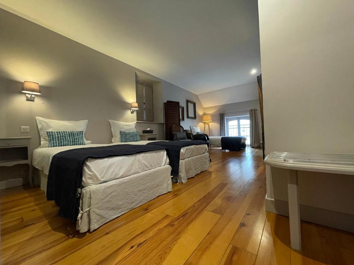 Bed and Breakfast Cote Jardin Sainte-Suzanne  Екстер'єр фото