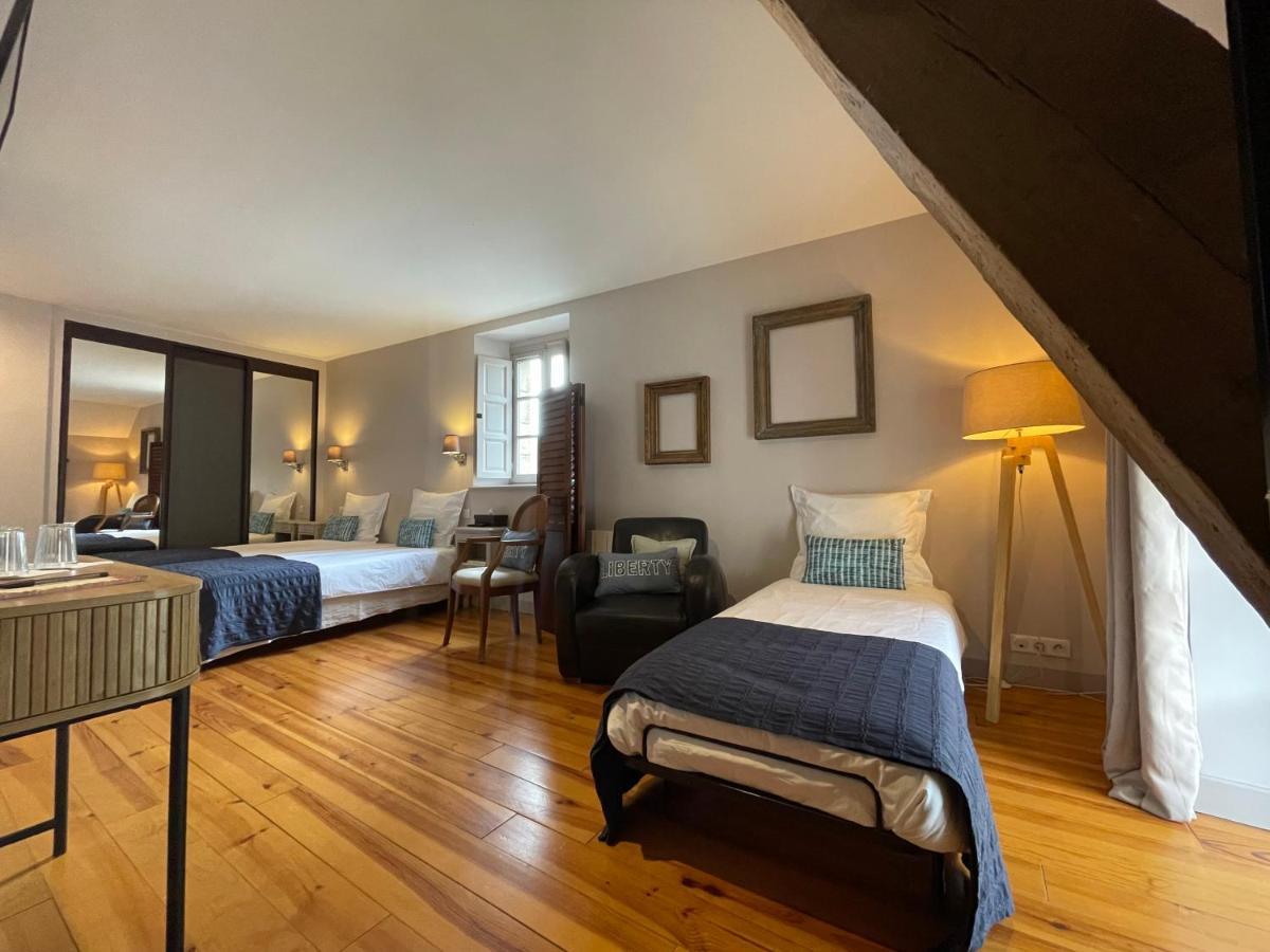 Bed and Breakfast Cote Jardin Sainte-Suzanne  Екстер'єр фото