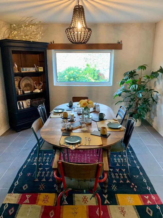 Bed and Breakfast Cote Jardin Sainte-Suzanne  Екстер'єр фото